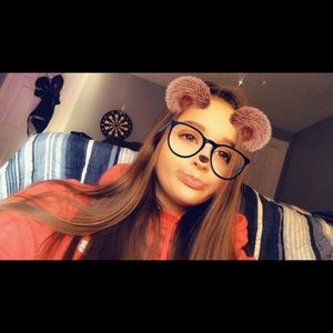 Meet your Posher, Hailey